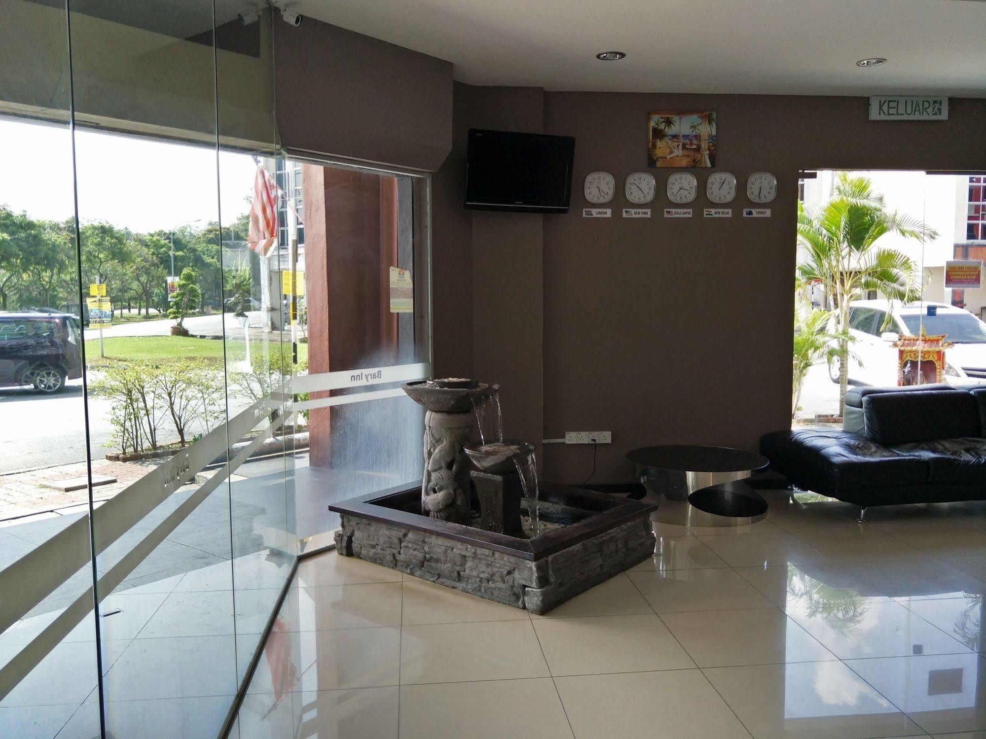 Bary Inn, Klia & Klia2 - 24 Hours Free Airport Pick-Up Сепанг Экстерьер фото